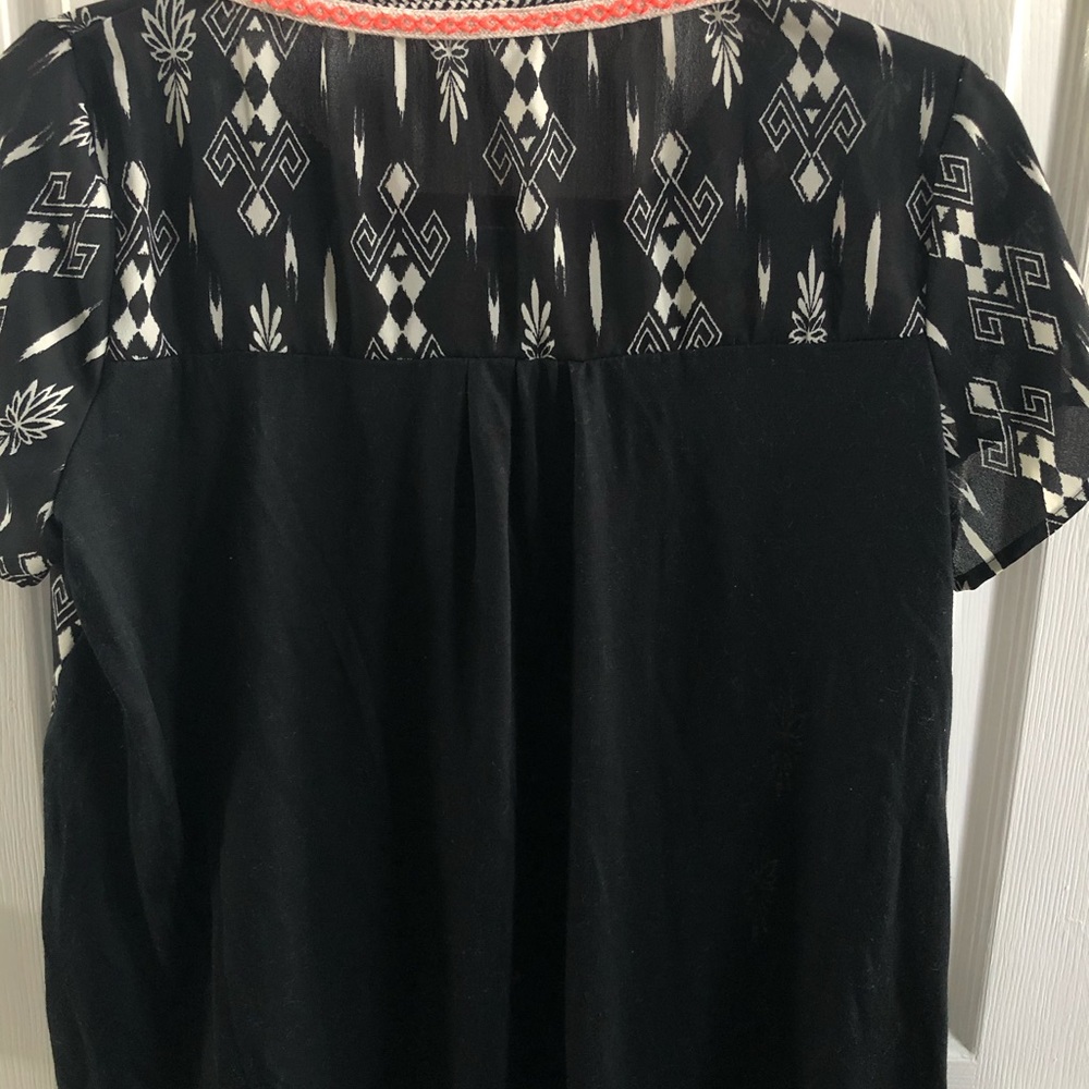 Cute blouse - Picture 5 of 6